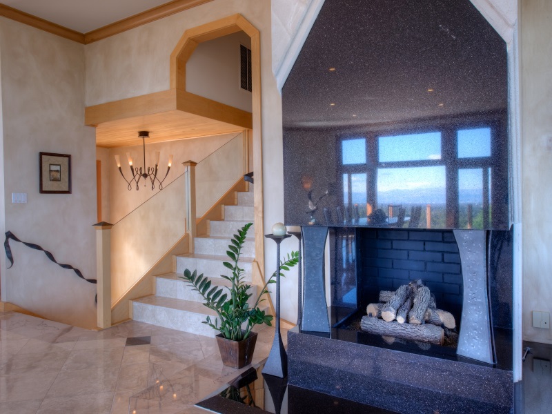 Additional photo for property listing at 12638 La Cresta Court  Los Altos Hills, California 94022 United States 